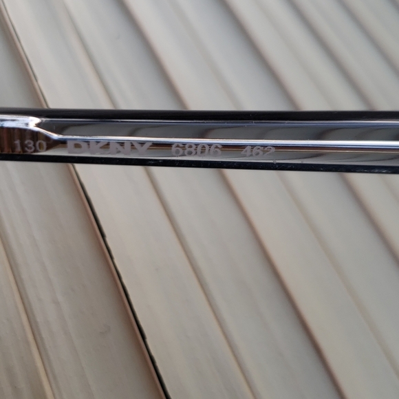 ❌️SOLD🚫 NWT DKNY eyeglasses for prescription - Picture 4 of 5